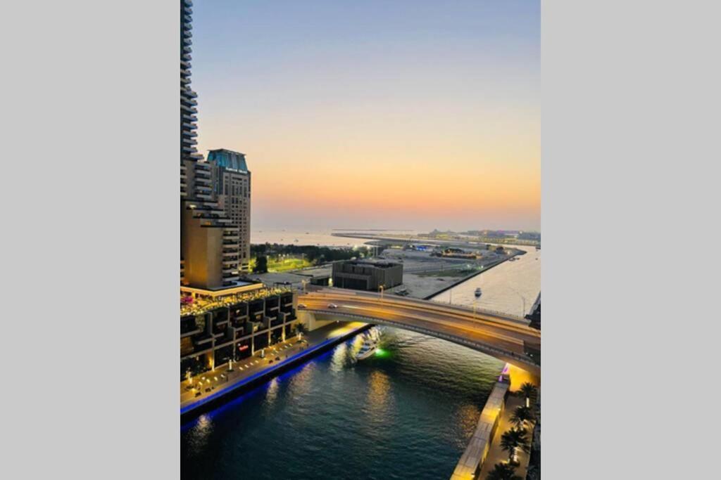 Cayan Tower Luxury Apartment With Sea View Dubái Exterior foto
