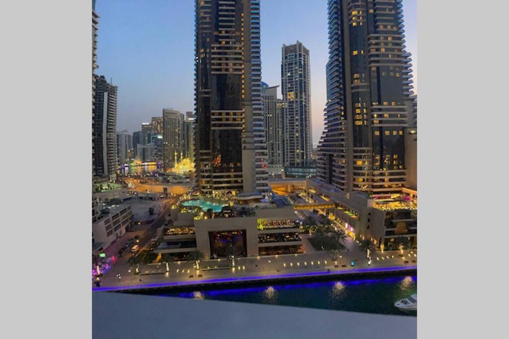 Cayan Tower Luxury Apartment With Sea View Dubái Exterior foto